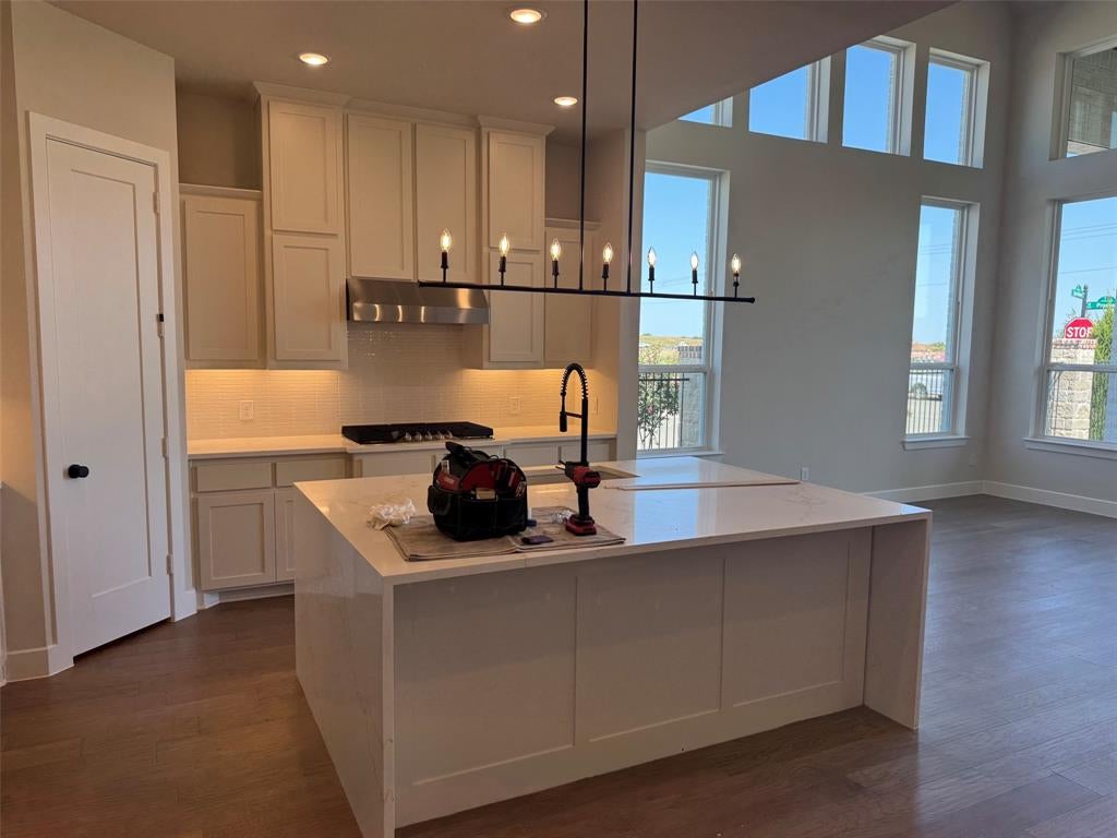 840 Heatherbrook Drive