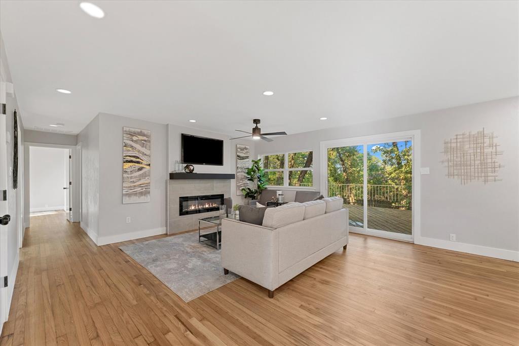 1216 Briarwood Boulevard