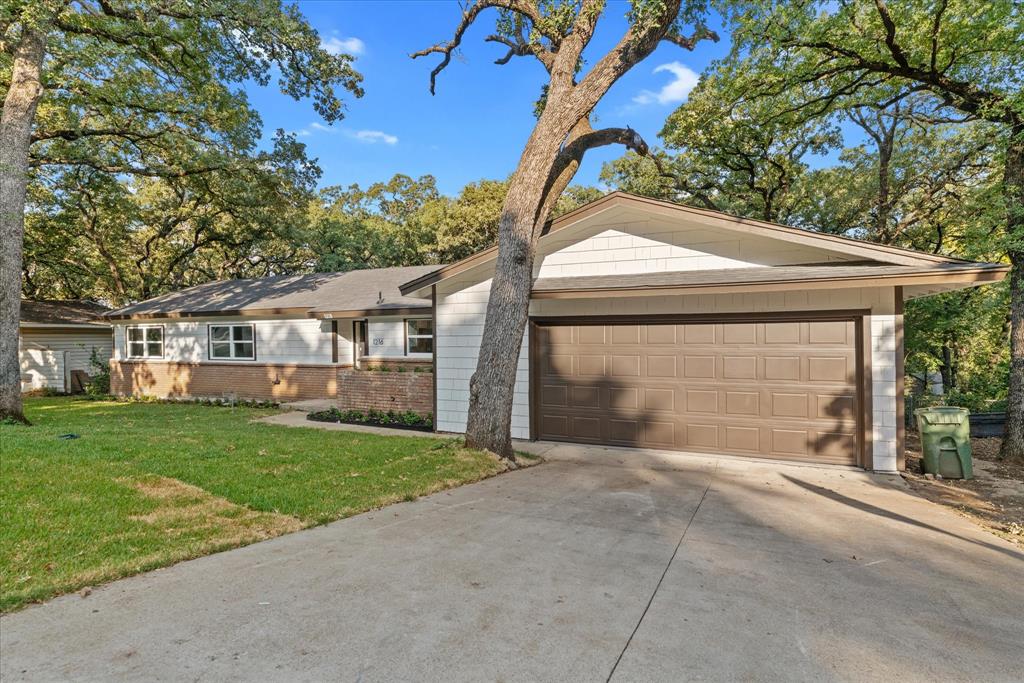 1216 Briarwood Boulevard