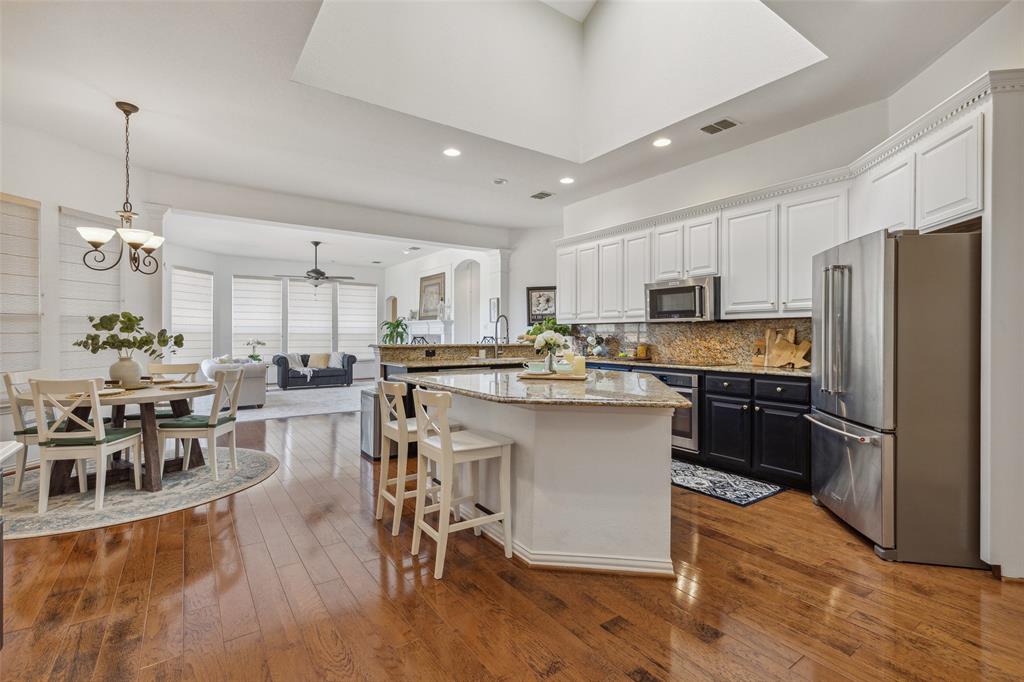 Photo 6 of 40 of 660 Willow Ridge Circle house