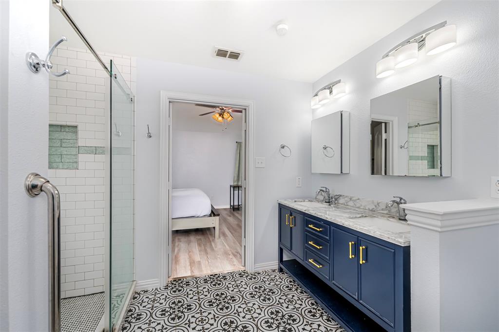 Waterfront Enchanted Bay Fwy - Residential