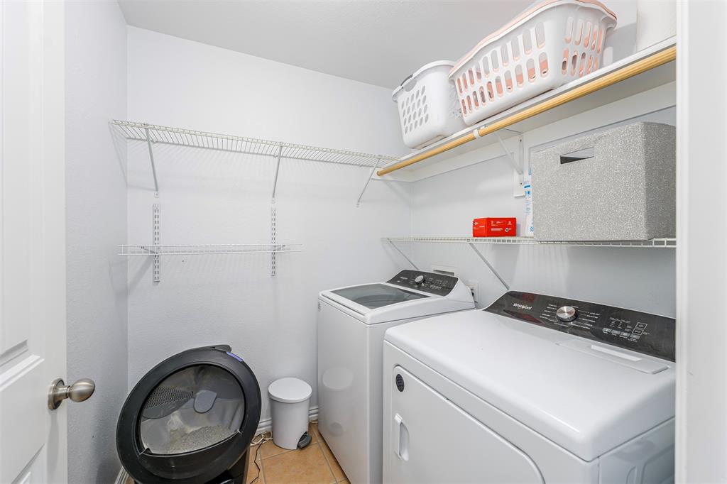 Waterfront Enchanted Bay Fwy - Residential