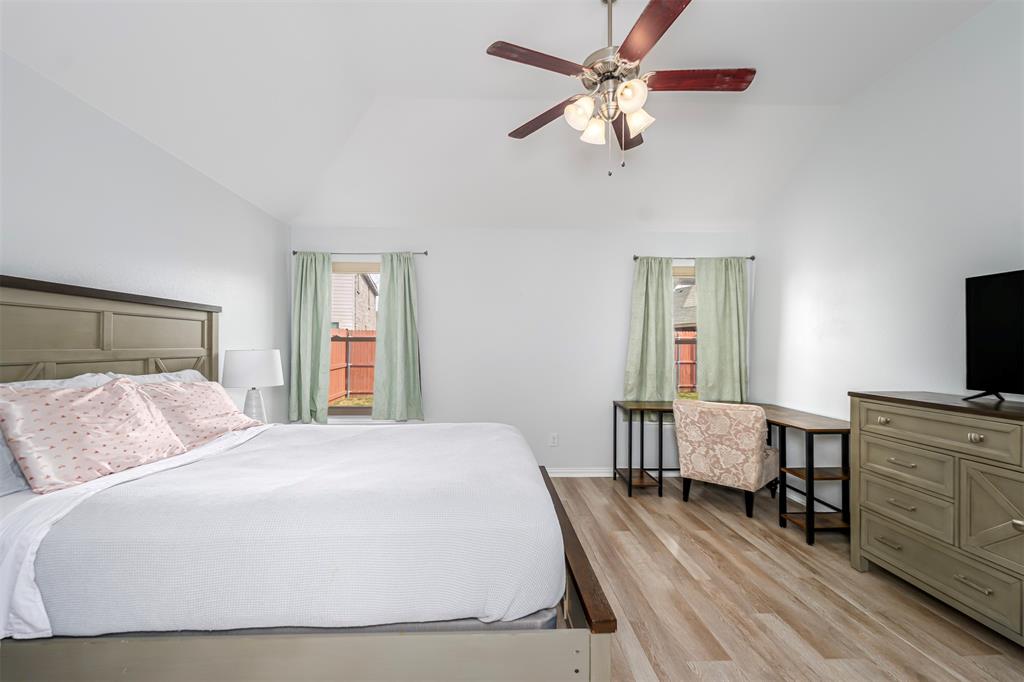 Waterfront Enchanted Bay Fwy - Residential