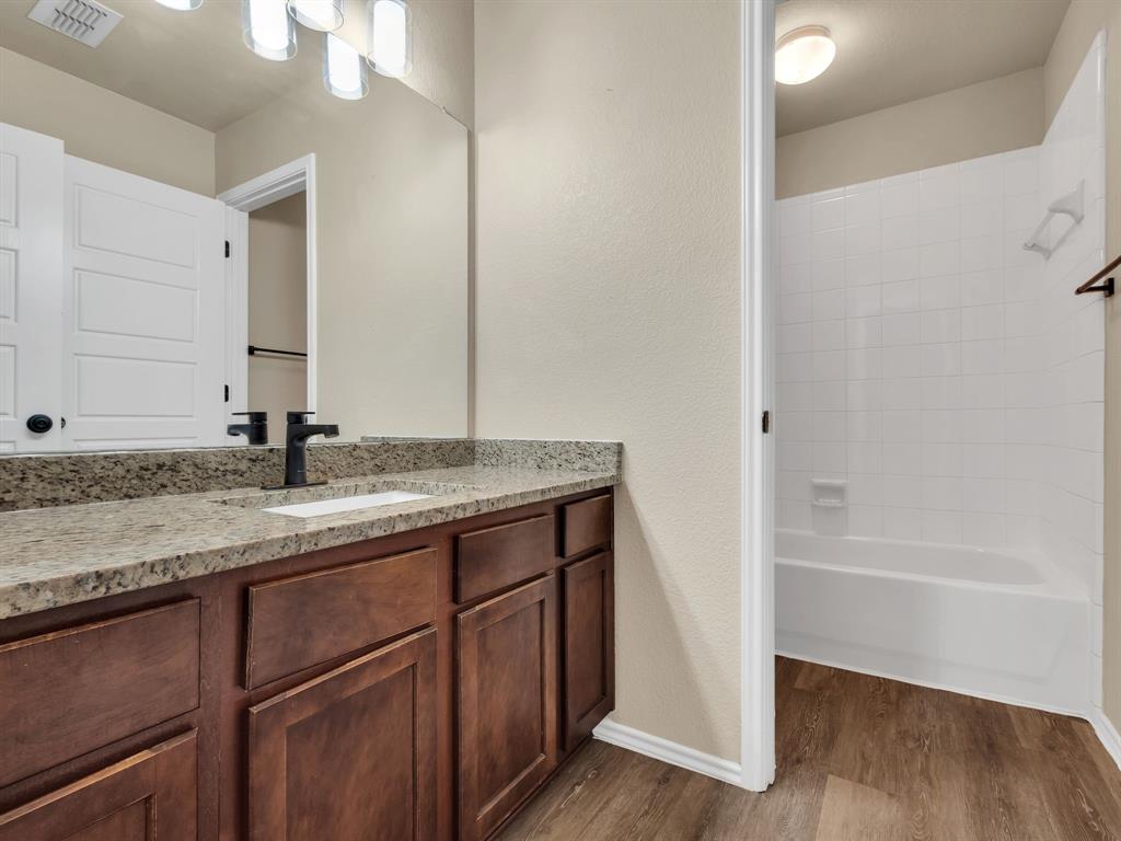 Ames Meadow Ph 04 - Residential