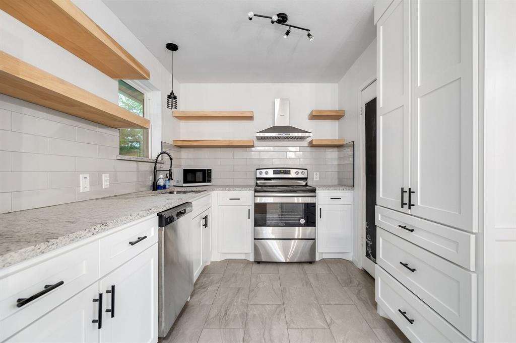 White Settlement, Texas 76108, United States, 3 Bedrooms Bedrooms, ,2 BathroomsBathrooms,Residential,Active,19628