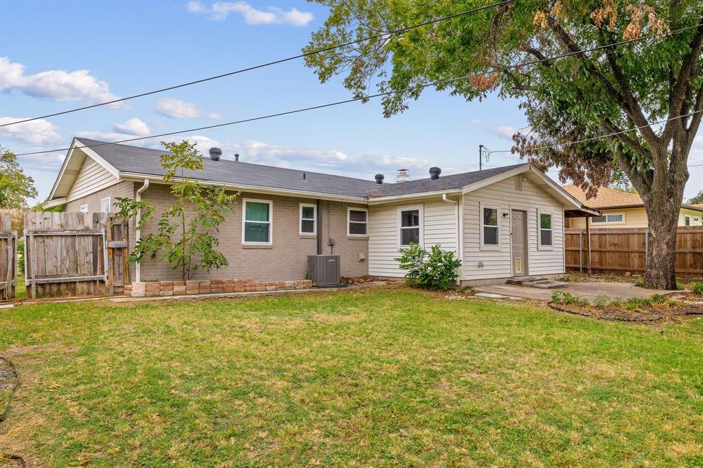 White Settlement, Texas 76108, United States, 3 Bedrooms Bedrooms, ,2 BathroomsBathrooms,Residential,Active,19628