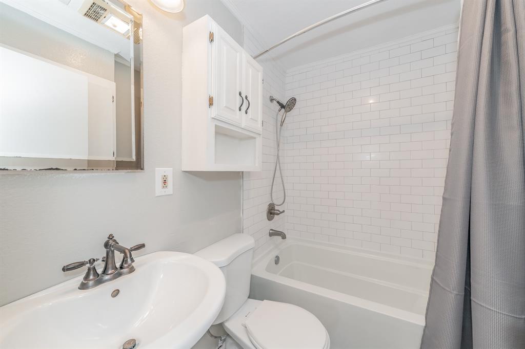 West Ft Worth Land Co - Residential Lease