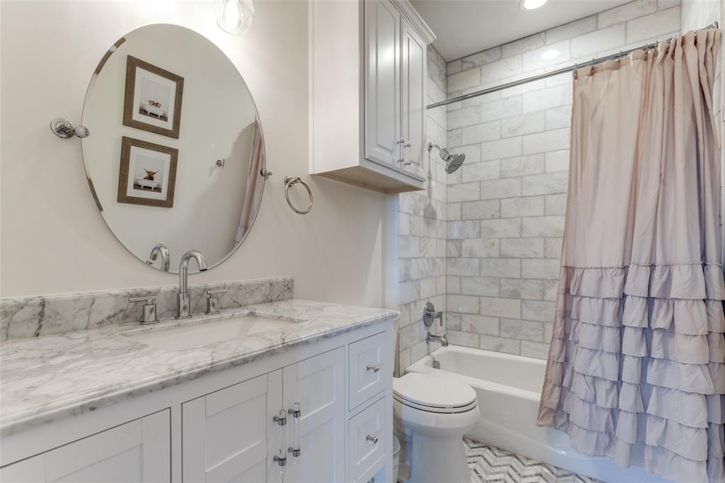 The Estates at Tour 18 - Residential