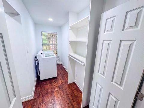 Tiny photo for 2809 Minert Street, Dallas, TX 75219 (MLS # 21279554)