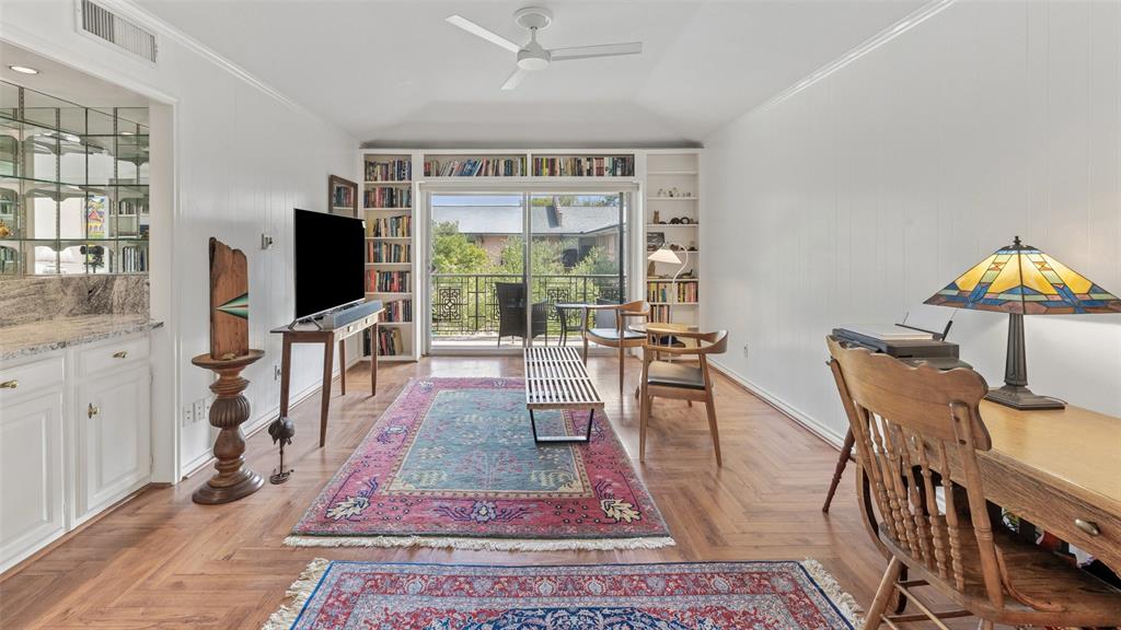 Park Carillon Condo - Residential