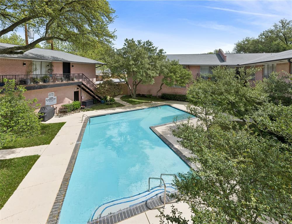 Park Carillon Condo - Residential