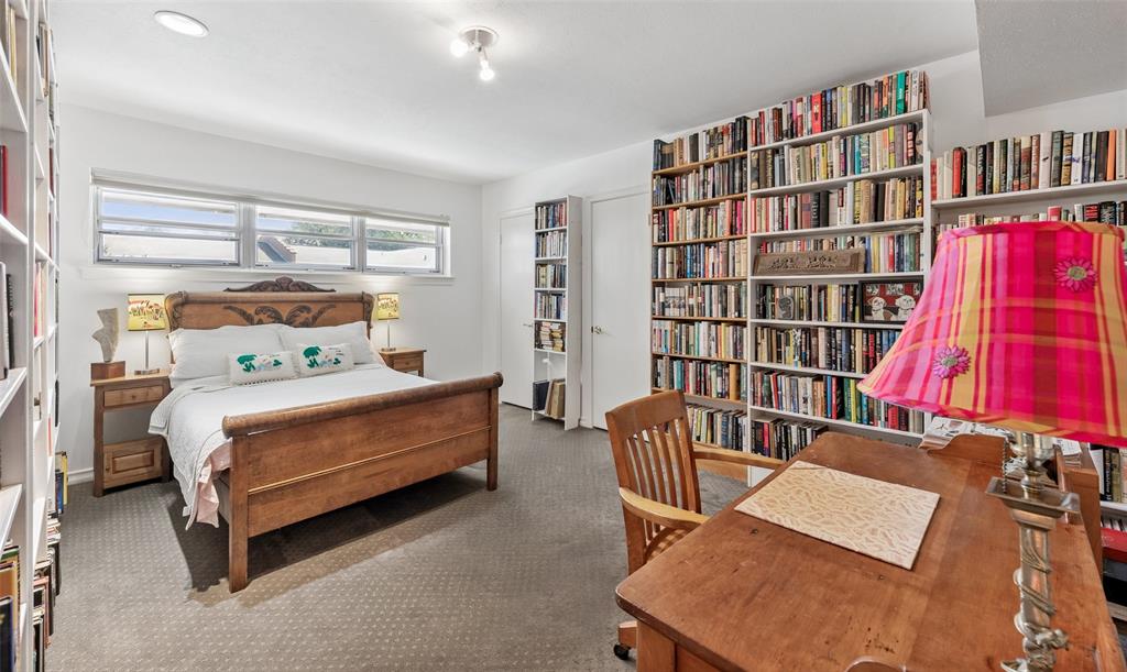 Park Carillon Condo - Residential