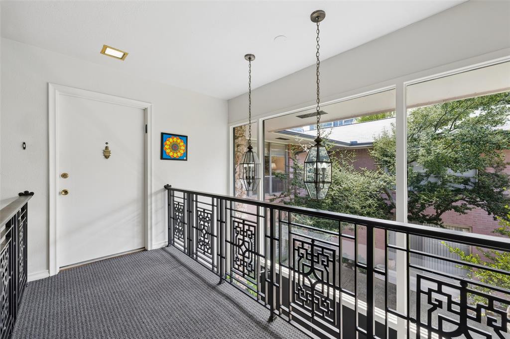 Park Carillon Condo - Residential