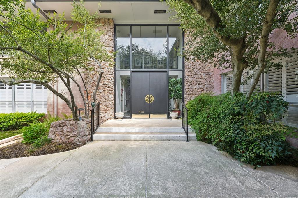 Park Carillon Condo - Residential