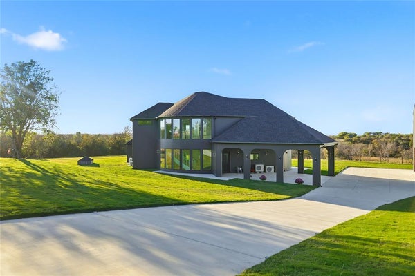 145 ROCK CT, DECATUR, TX 76234 - Image bf854faa75606a8d5a8378bd84443e3e/930287419