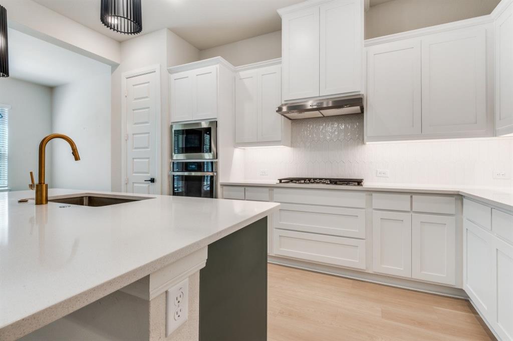 LAKESIDE AT VIRIDIAN - Residential