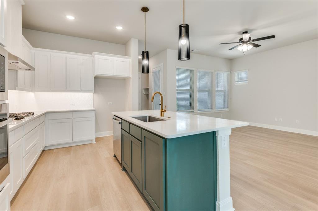 LAKESIDE AT VIRIDIAN - Residential