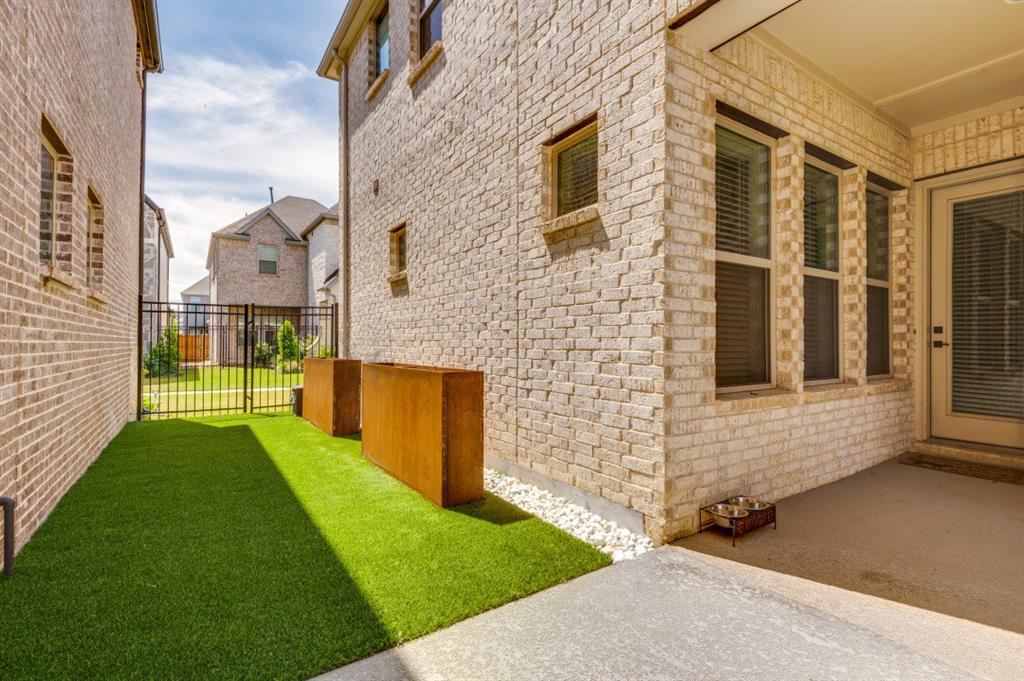 LAKESIDE AT VIRIDIAN - Residential