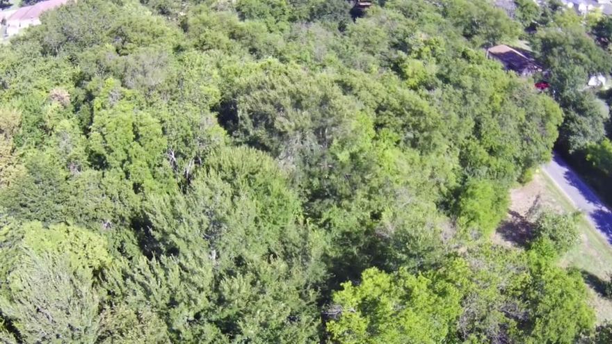 Fantastic opportunity in Bonham! This lot is located in a highly desirable area near Finley-Oates Elementary and just minutes from Walmart, restaurants, and shopping. The property offers plenty of potential—whether you’re looking for an investment or the perfect spot to build your dream home in a well-established neighborhood.
Bonham is one of the fastest-growing communities in North Texas, known for its small-town charm, welcoming atmosphere, and exciting growth. With the addition of Bois d’Arc Lake, Bonham is quickly becoming a destination for recreation and relaxation, while still offering convenient access to the DFW Metroplex.
Don’t miss this chance to own land in a thriving community with so much to offer!