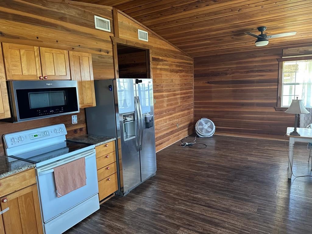 4554-4562 Eddy-Gatesville Parkway