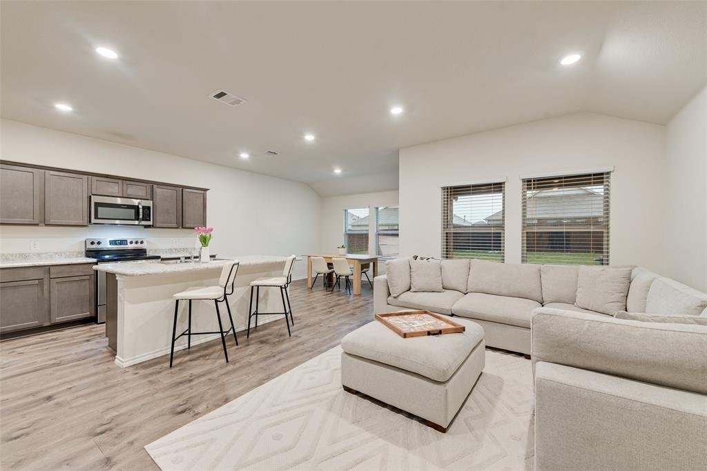 2121 Tulipwood Drive