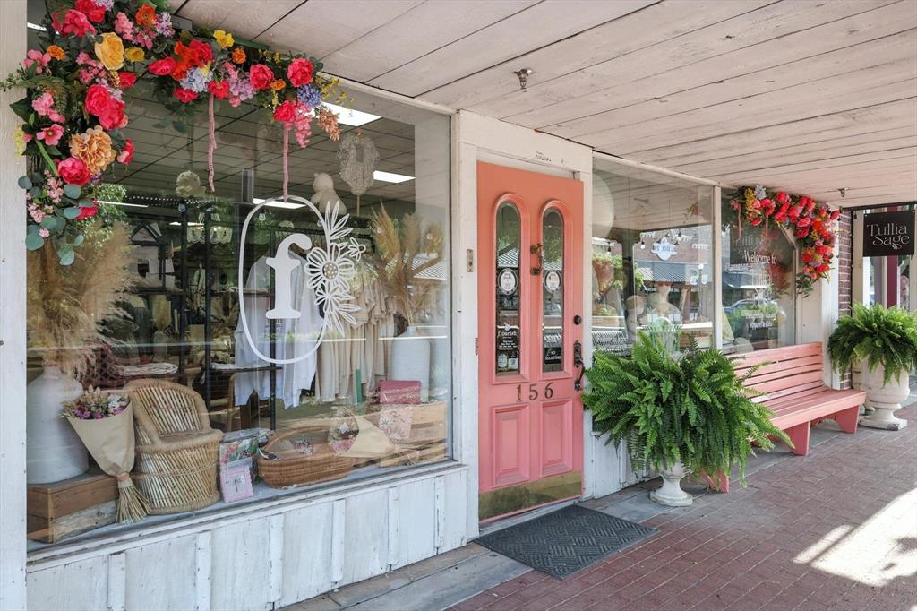 156 W Main Street