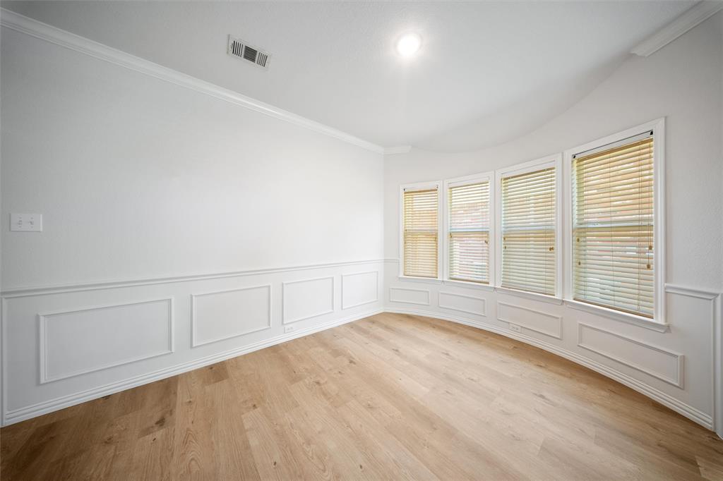 6000 Meadowglen Drive