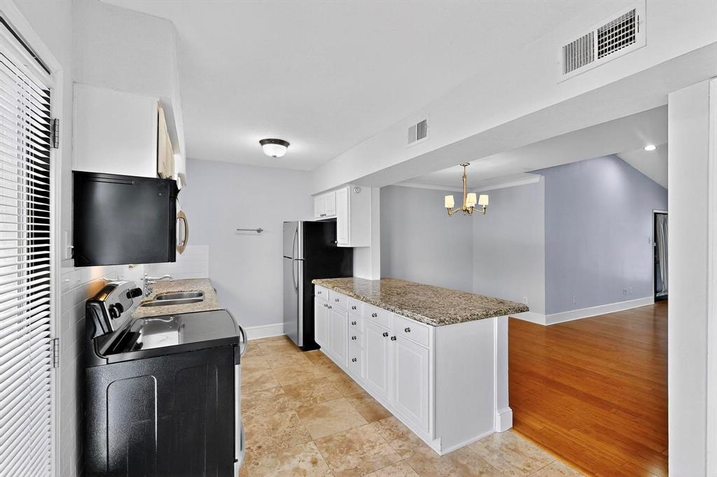 7736 Meadow Road 203