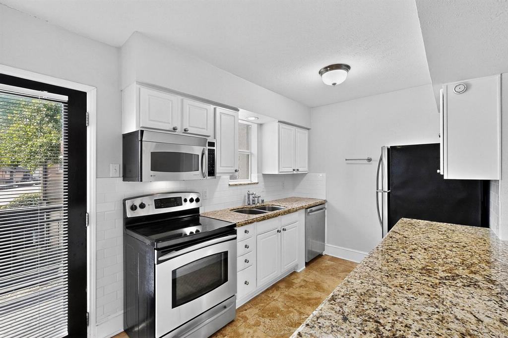 7736 Meadow Road 203