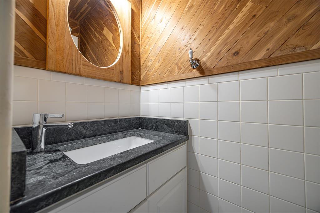 Hal Moseleys - Residential