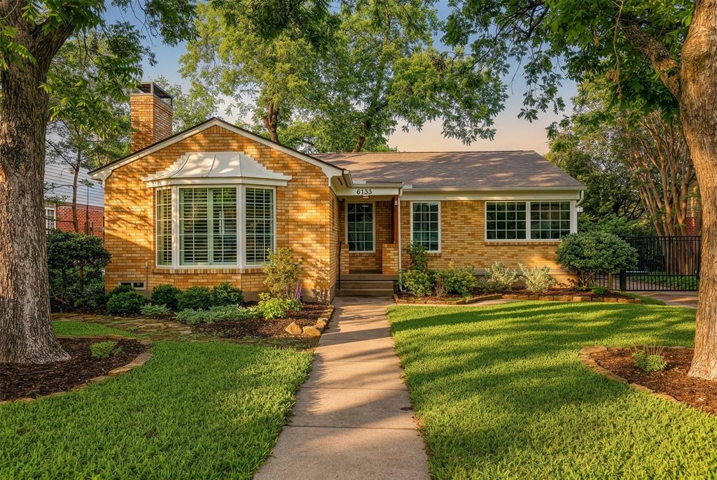 Hal Moseleys - Residential
