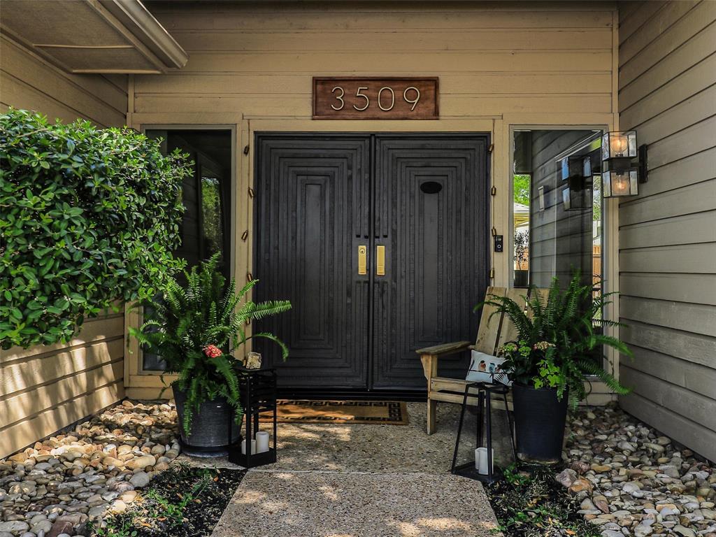 3509 Wandering Trail