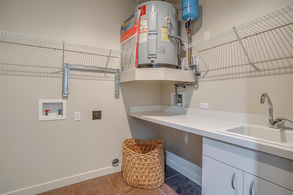 One Montgomery Plaza Residence Condo - Residential Lease