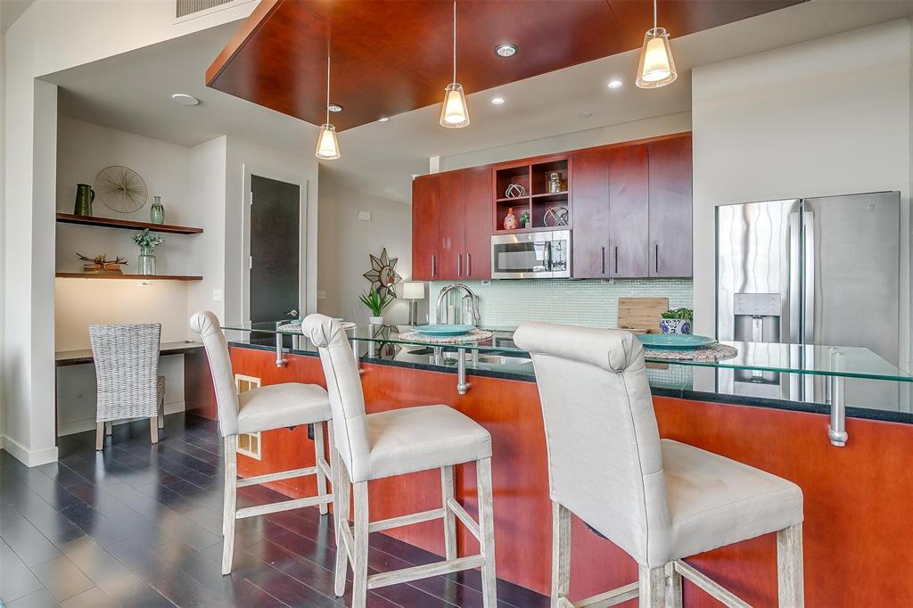 One Montgomery Plaza Residence Condo - Residential Lease