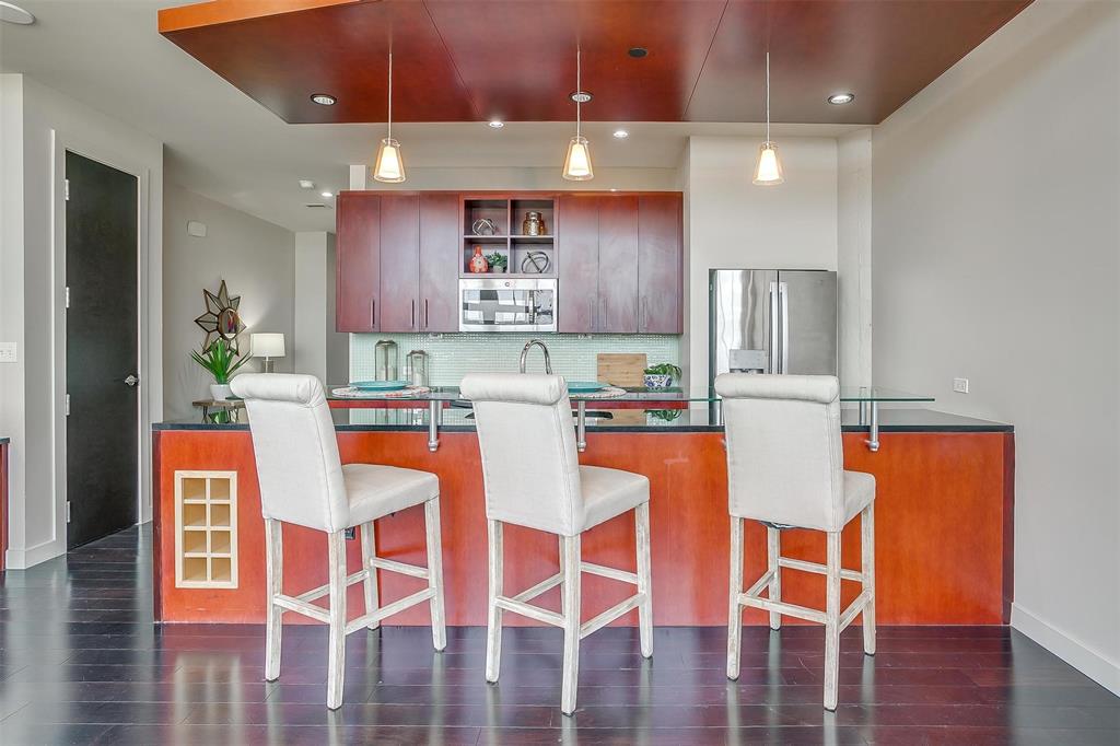 One Montgomery Plaza Residence Condo - Residential Lease