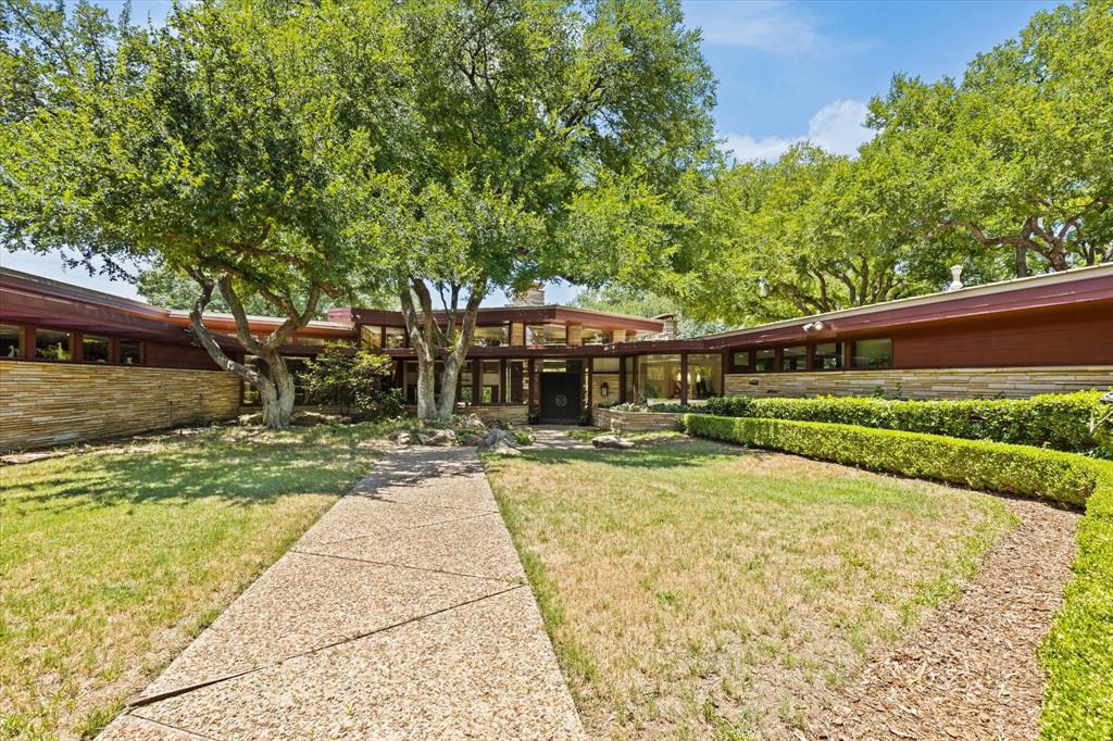 3720 Autumn Drive