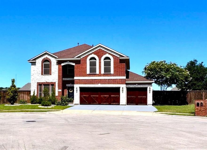 ****Receive up to 1% credit toward closing costs when using our preferred lender.****
Luxurious two-story home nestled in a quiet cul-de-sac within the highly sought-after Keller ISD. Located in a prime area near I-35W, this stunning property offers convenient access to shopping, dining, and entertainment.This beautifully upgraded home features 4 spacious bedrooms, 2 dedicated home offices, 2 elegant dining rooms, and a 3-car garage. Boasting over 0.68 acres, the oversized backyard provides endless possibilities. The gourmet kitchen features modern stainless steel appliances, granite countertops and custom cabinetry. The spa-like primary suite offers a spacious walk-in closet, double vanities, a soaking tub, and a separate glass enclosed shower. Two separate home offices provide the privacy needed for working from home or can be converted into additional living spaces. The backyard is a true highlight, offering ample space for a pool, outdoor kitchen, or play area, with mature landscaping for added privacy.This home combines luxury living with convenience.