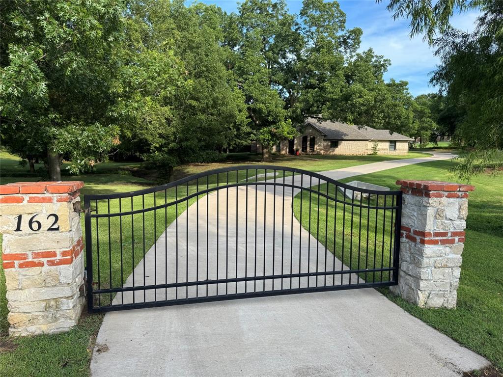 Shady Oaks Sub - Residential