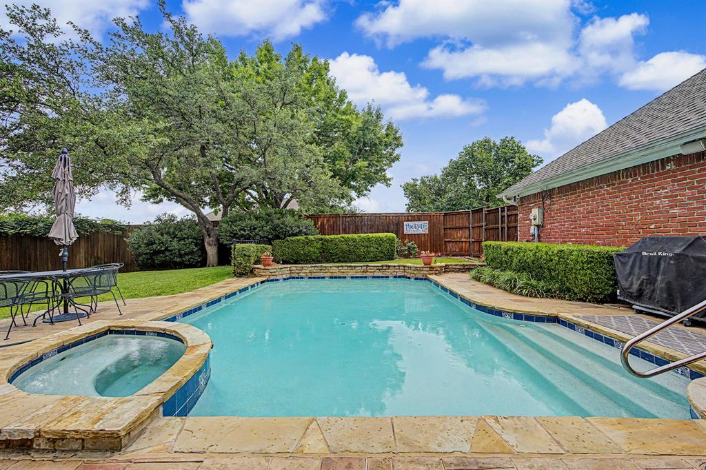5831 London Lane