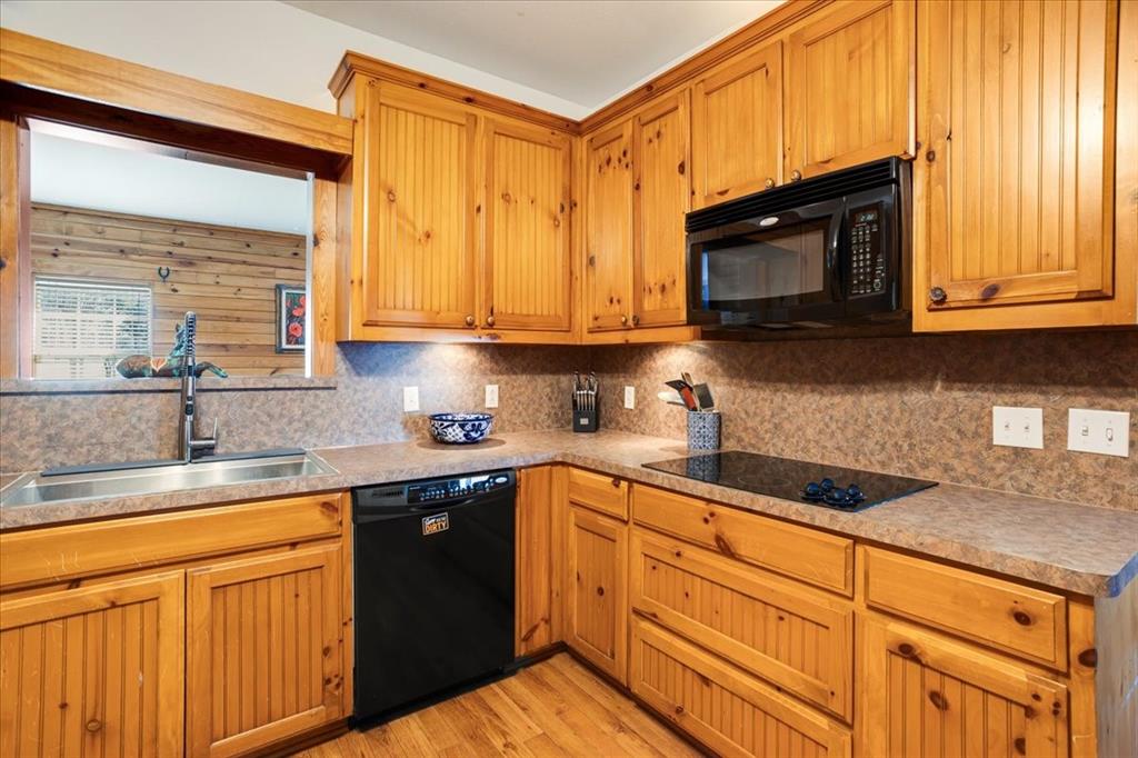 STANLEY EDWARD - Residential