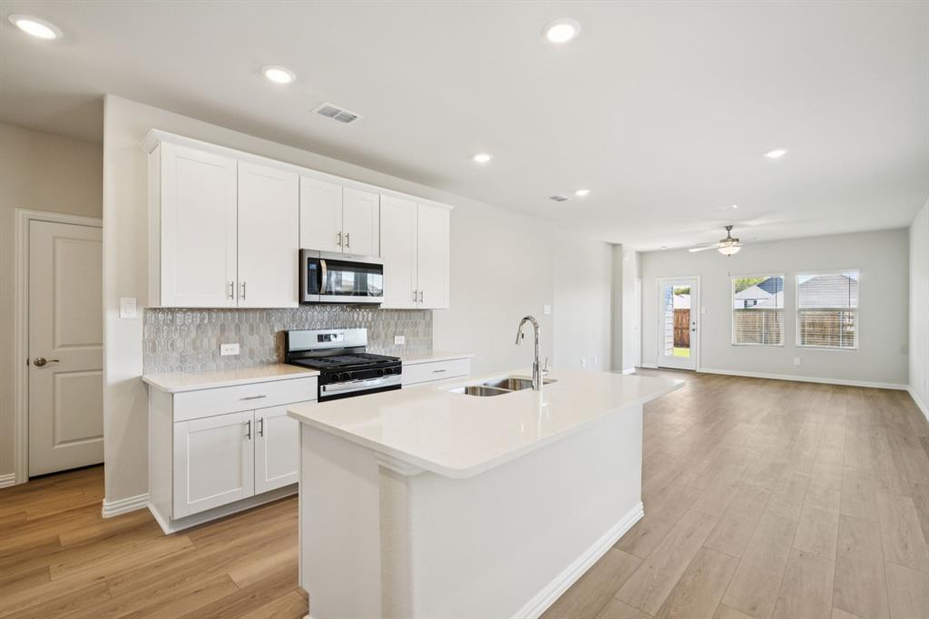 808 Leavenworth Drive