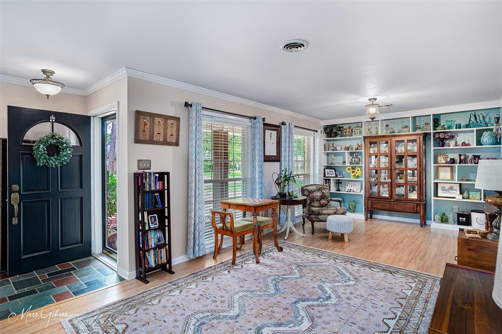 318 Levin Lane