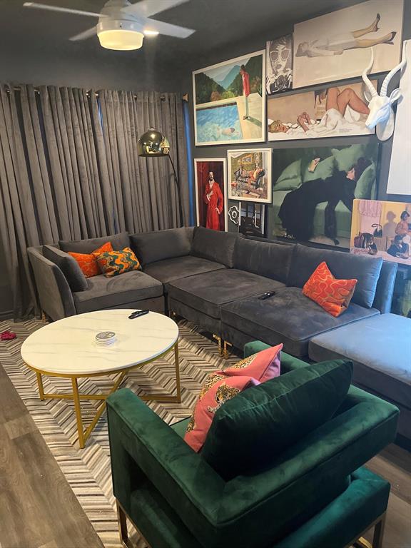 Park Lane Twnhms Ph 01 - Residential Lease