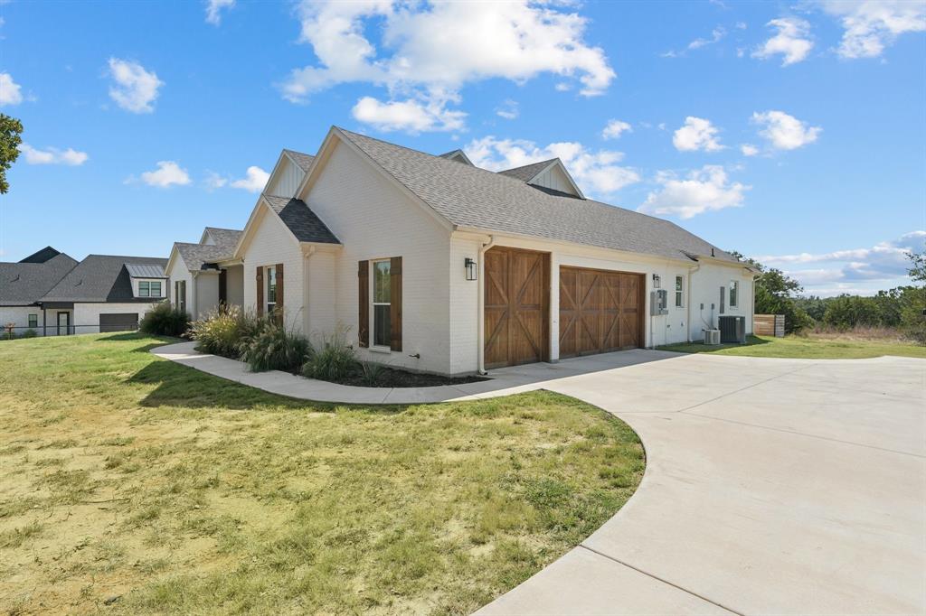 1208 Eagles Bluff Drive