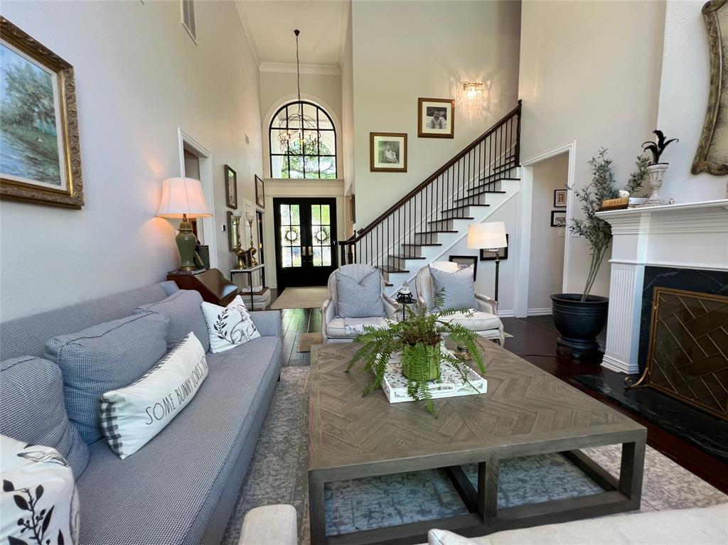 1050 Highland Oaks Drive