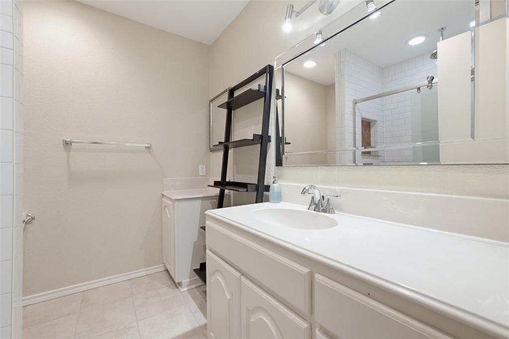 Hollows North Condo - Residential