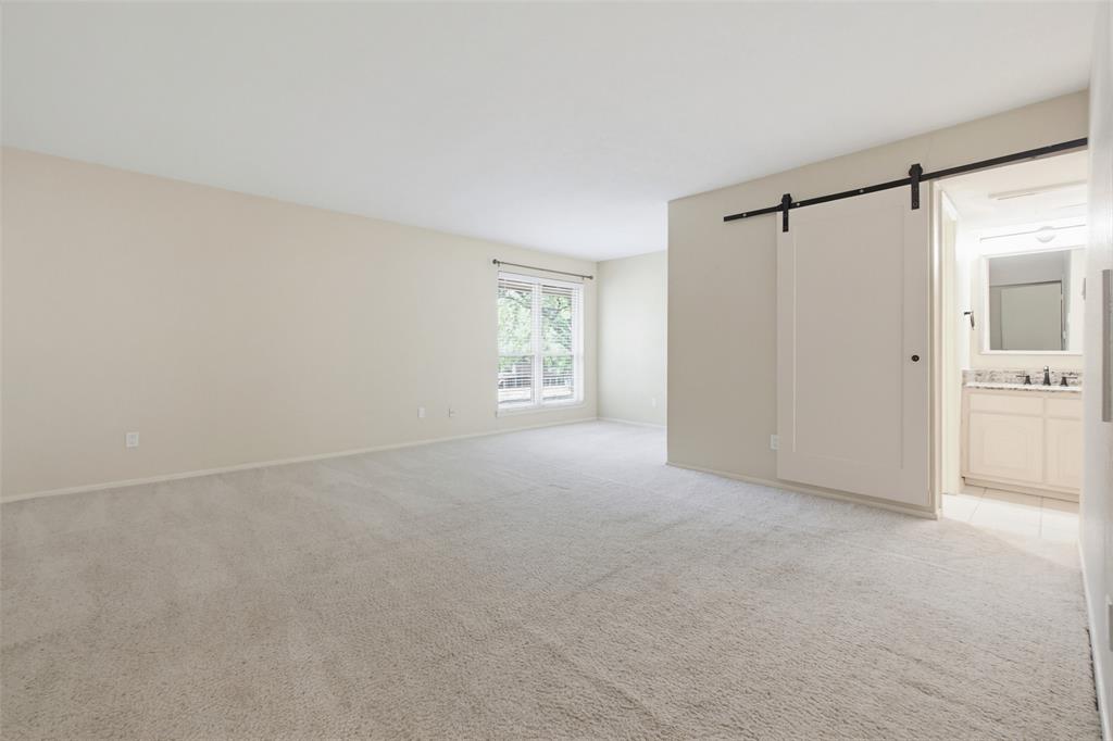 Hollows North Condo - Residential