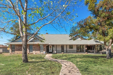 Photo of 83 Crown Road, Willow Park, TX 76087 (MLS # 21405388)