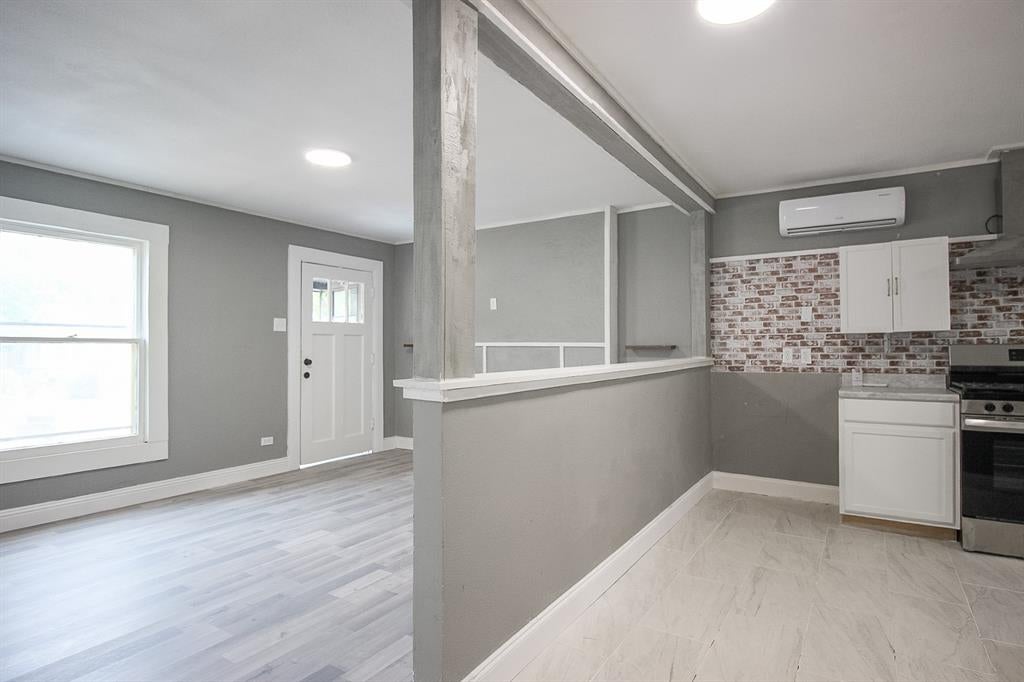 3720 Live Oak