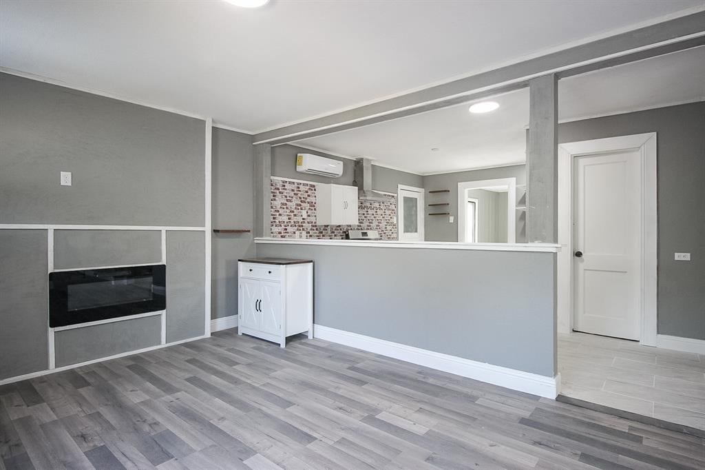 3720 Live Oak